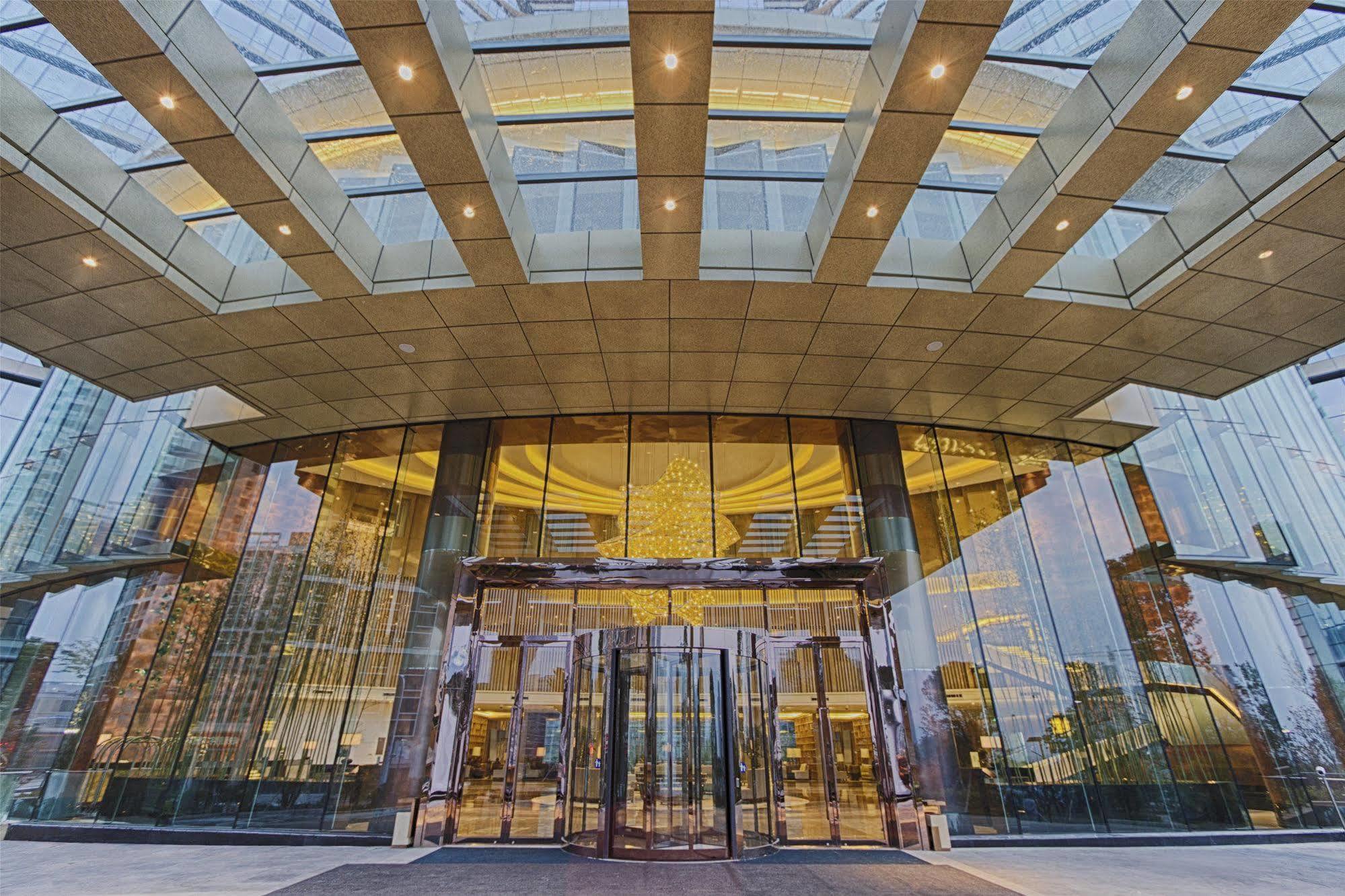 Отель Doubletree By Hilton Heyuan Экстерьер фото